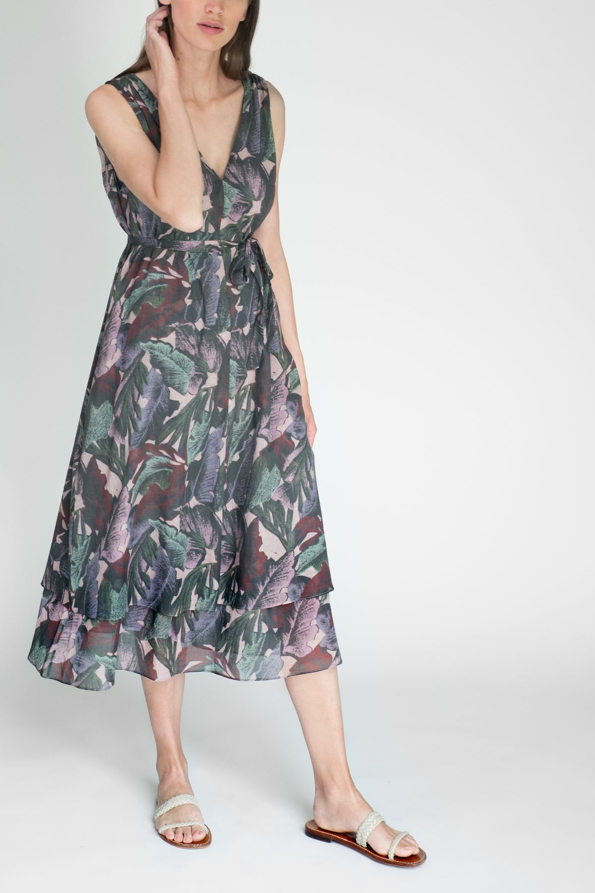 Jenia is 5'9 and wears a size M