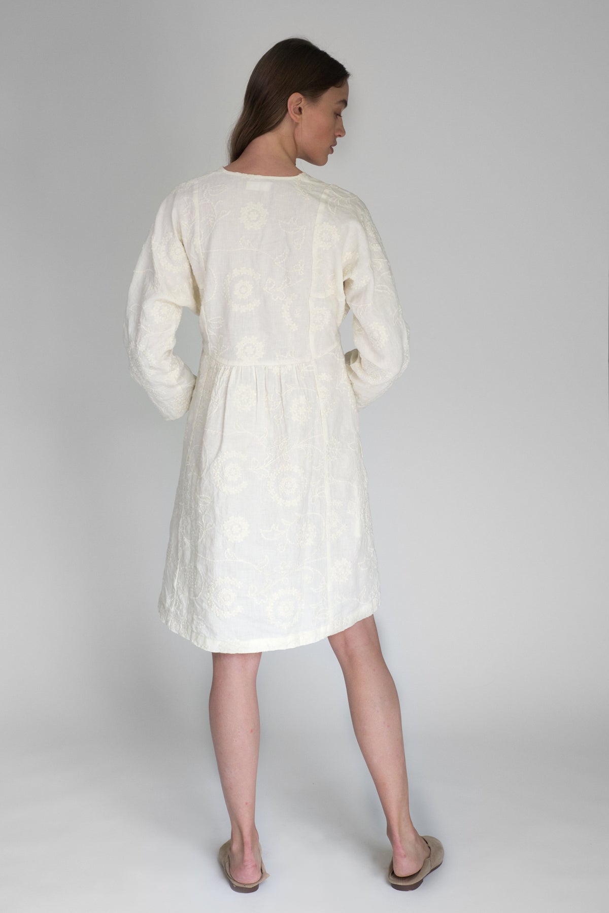 Jenia is 5'9 and wears a size XS/S