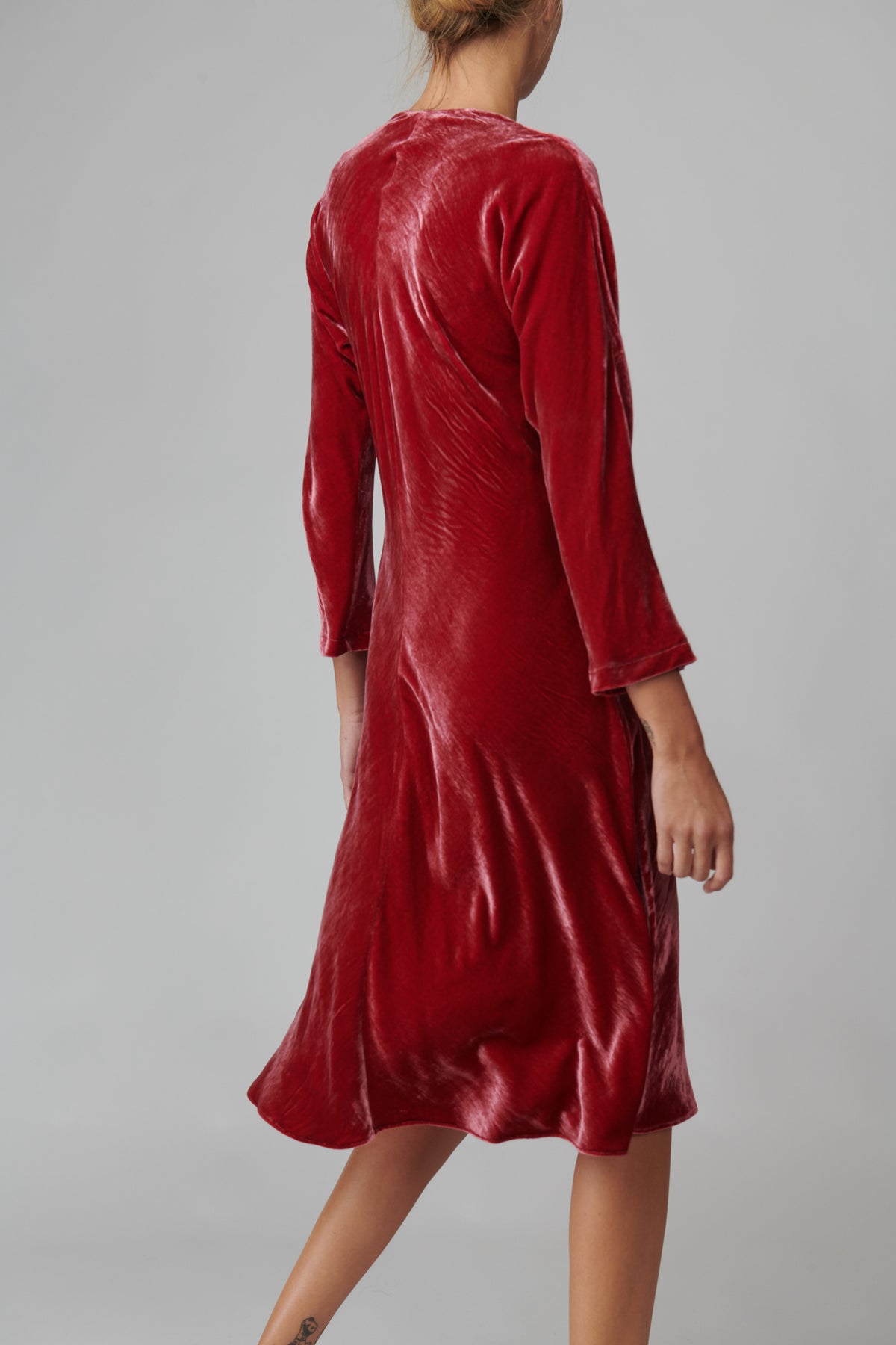 Emeline is 5'11 and wears a size S